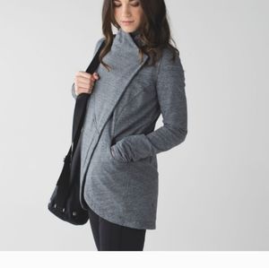 Lululemon That's A Wrap Sweatet SZ.6 Grey